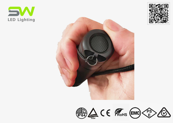 EDC Taille d'impact de l'inspection torche 320 lumens alimenté par 3 piles AAA