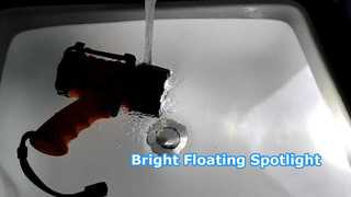 Présentation du projecteur marin flottant compact et rechargeable de 1 000 lumens avec crochet de suspension pour vous